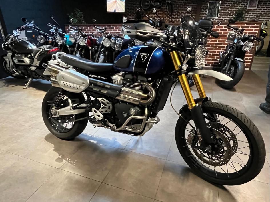 TRIUMPH SCRAMBLER 1200 XE