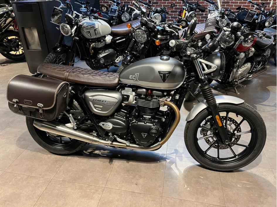 TRIUMPH STREET TWIN 900 EC1 Edition