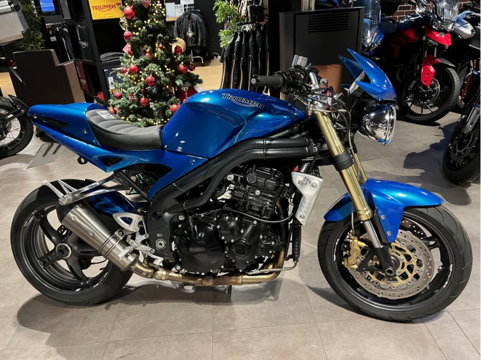 TRIUMPH SPEED TRIPLE 1050