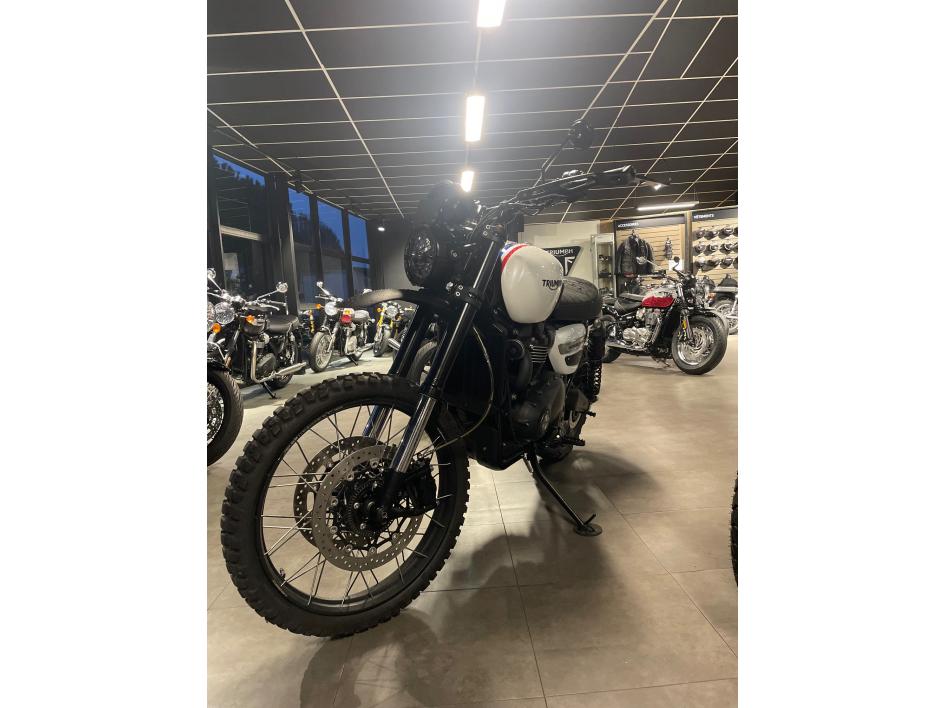 TRIUMPH SCRAMBLER 1200 XE X-TREM