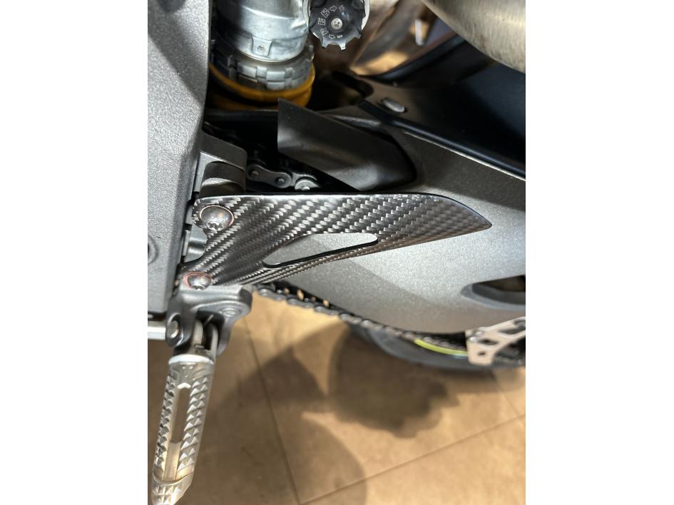 TRIUMPH SPEED TRIPLE 1050 RS