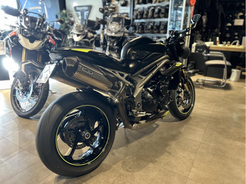 TRIUMPH SPEED TRIPLE 1050 RS