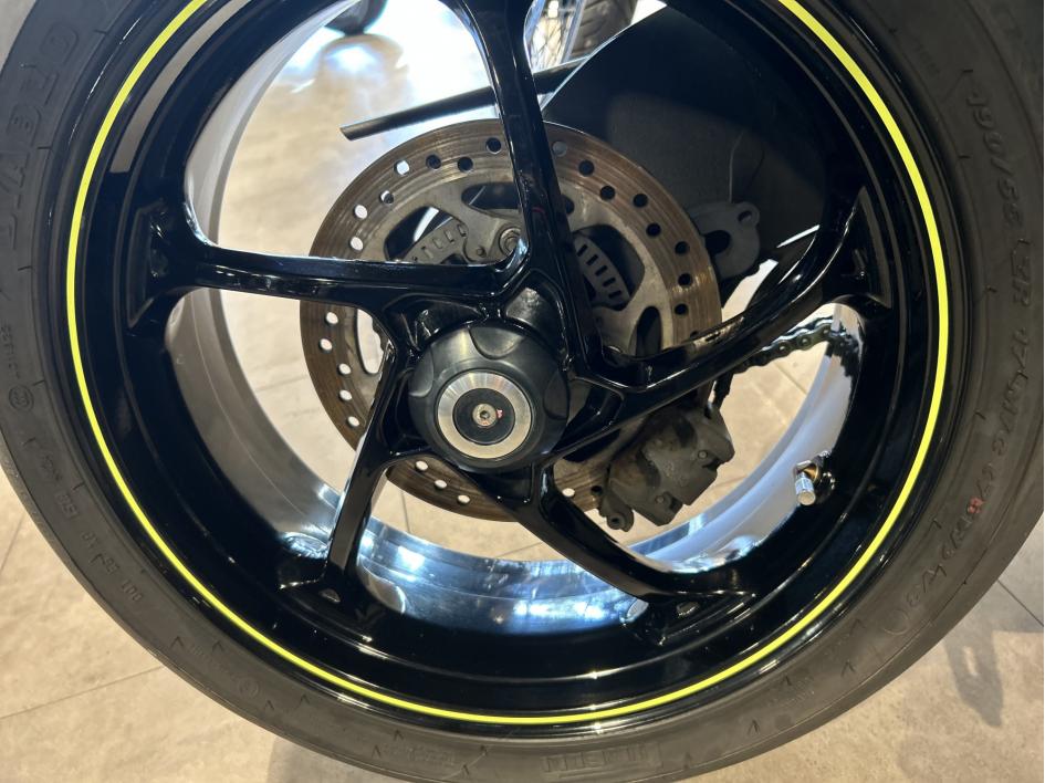 TRIUMPH SPEED TRIPLE 1050 RS