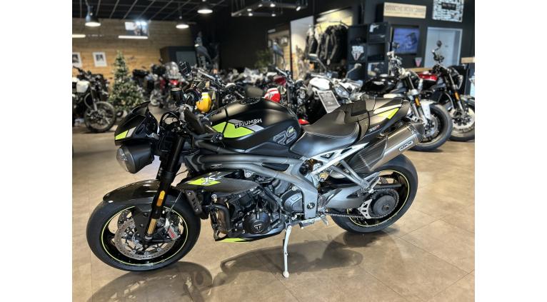 TRIUMPH SPEED TRIPLE 1050 RS