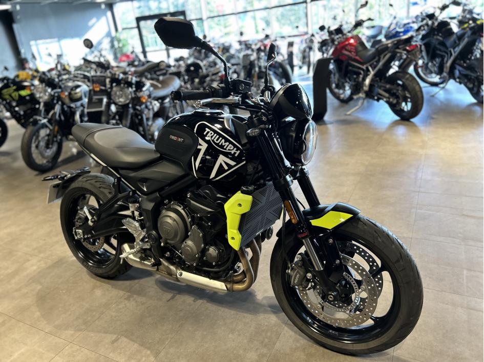 TRIUMPH TRIDENT 660 - 1ERE MAIN - A2 - 4116 KM - LOA POSSIBLE 