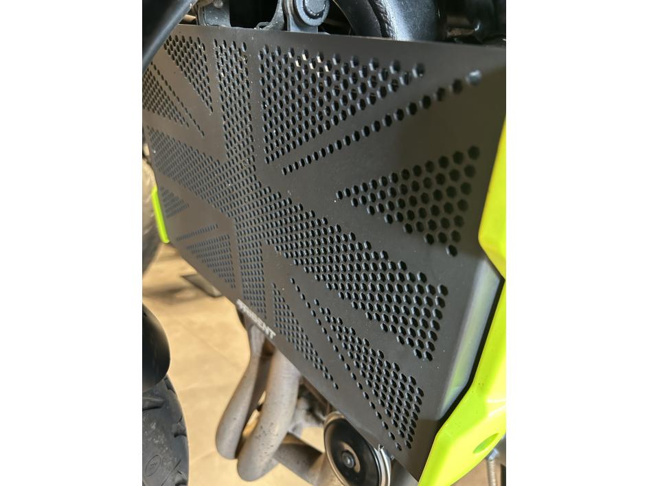 TRIUMPH TRIDENT 660 - 1ERE MAIN - A2 - 4116 KM - LOA POSSIBLE 