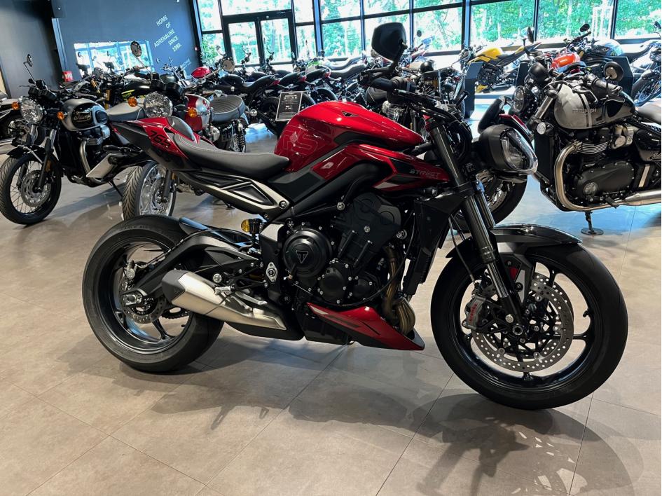TRIUMPH STREET TRIPLE 765 RS