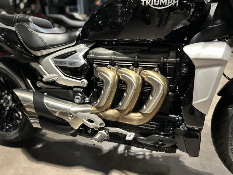 TRIUMPH ROCKET 3 R