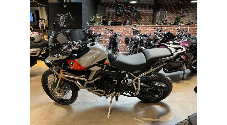 TRIUMPH TIGER 900 RALLY PRO
