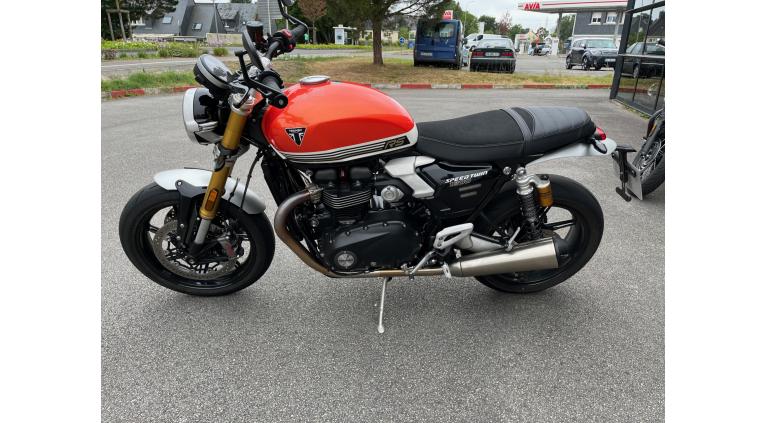 TRIUMPH 1200 SPEED TWIN RS