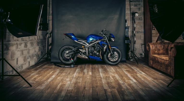 765 STREET TRIPLE RS NEON BLUE
