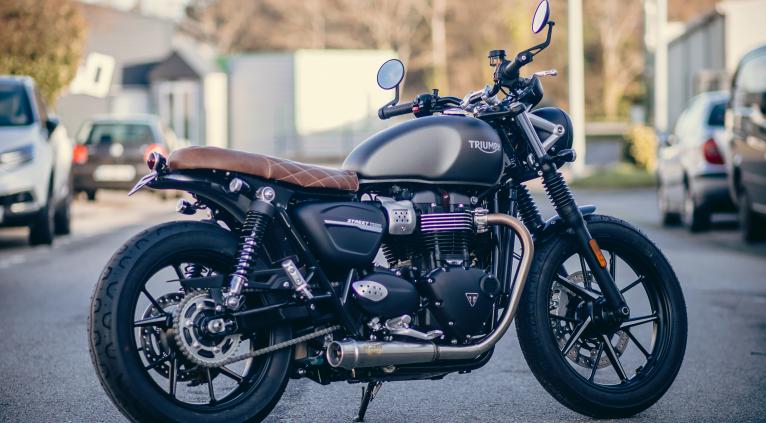 900 STREET TWIN IRONSTONE
