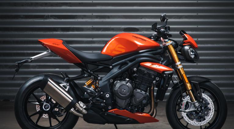 SPEED TRIPLE 1200 RS LUCIFER ORANGE