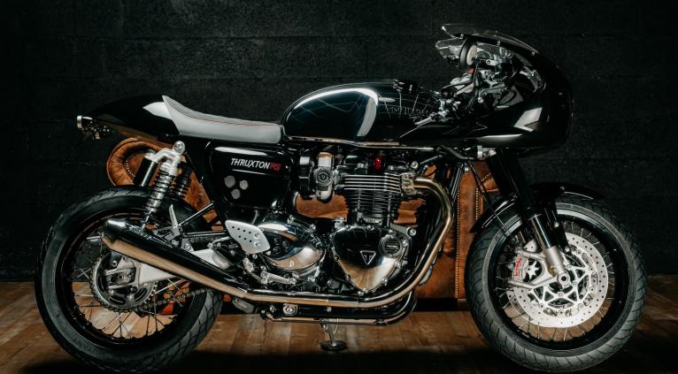 THRUXTON RS CHROME TRACK RACER